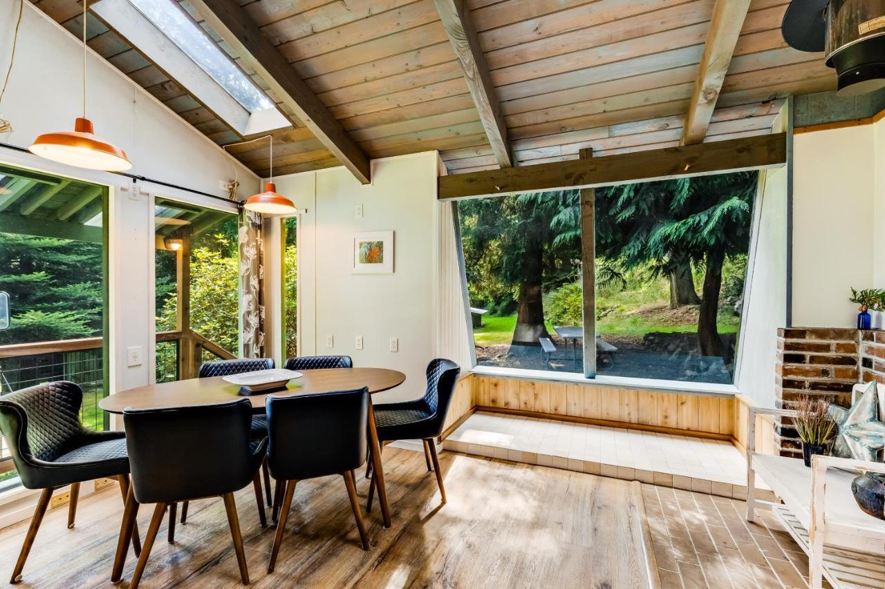 Tall Cedars Cabin By The Water Eastsound 외부 사진