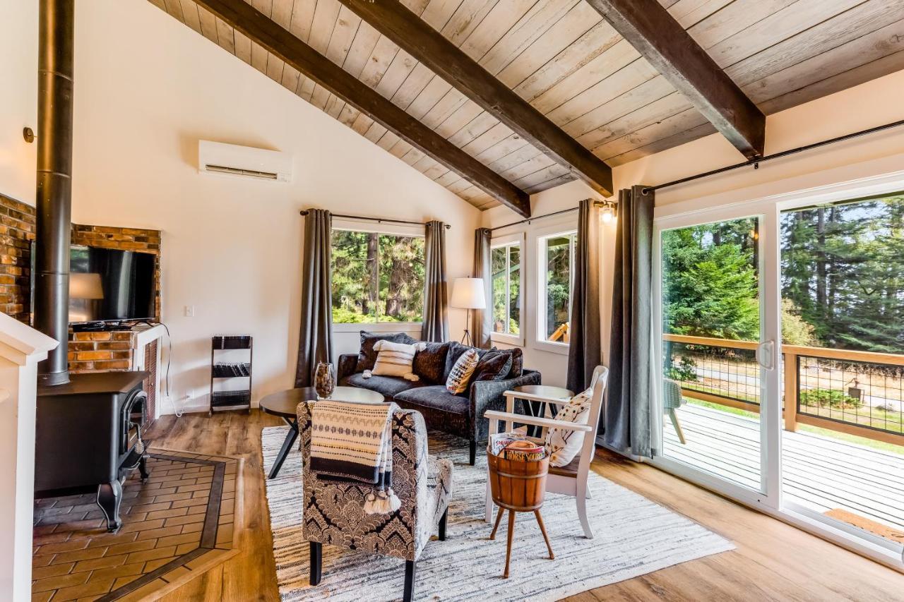 Tall Cedars Cabin By The Water Eastsound 외부 사진